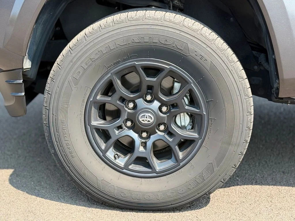 Used 2021 Gray Toyota SR5 image 9