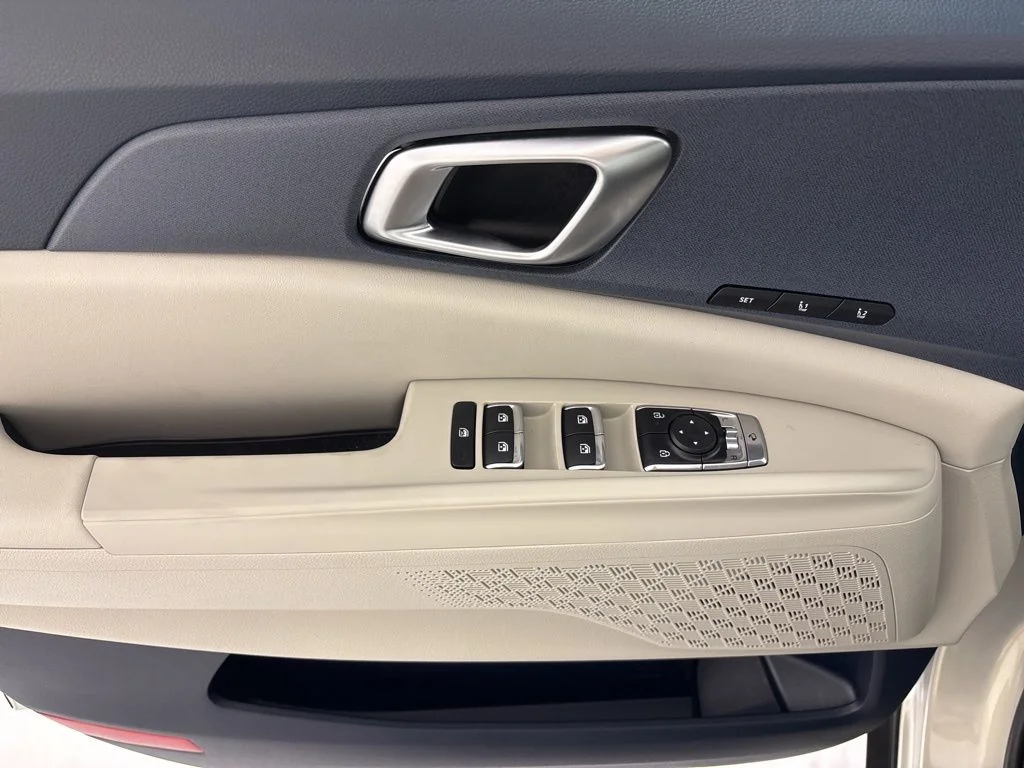 New 2026 Silver Kia EX image 25