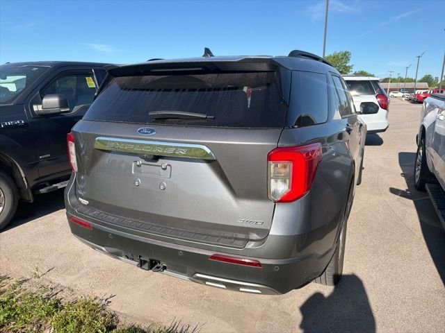 Certified Used 2023 Carbonized Gray Metallic Ford XLT image 12