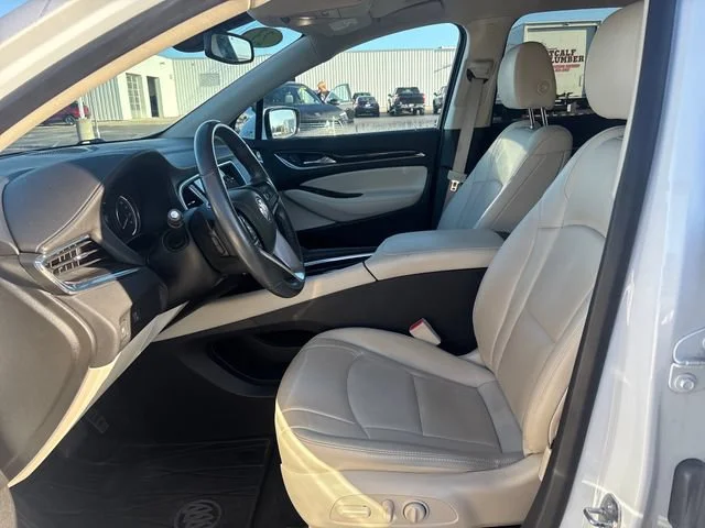 Used 2023 (Includes Satin Nickel lower exterior accent color.) Buick Essence image 11