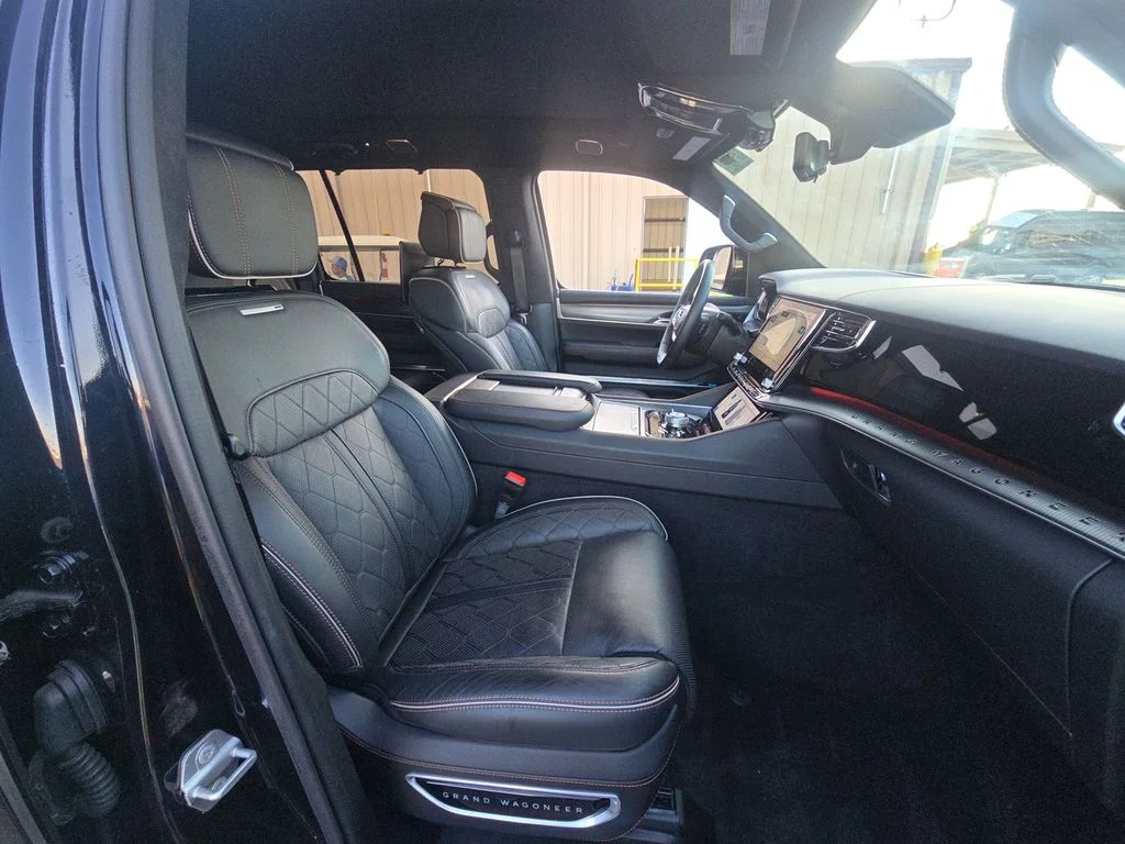 Used 2023 Black Jeep Series III image 16