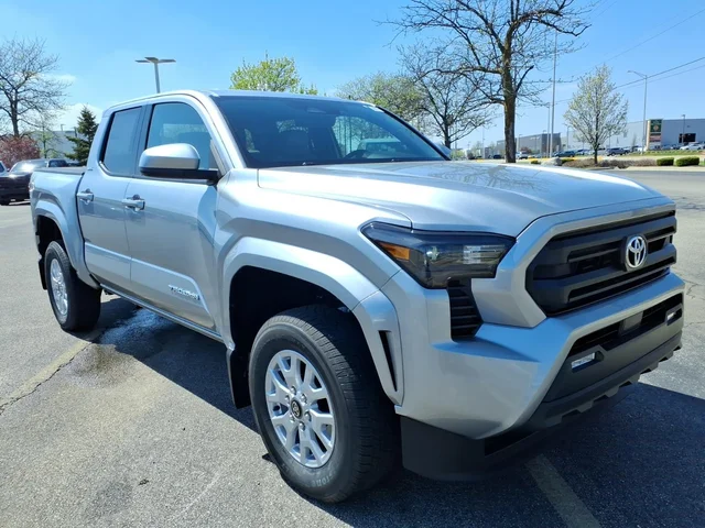 2026 Toyota Tacoma SR5 DBLCAB 4WD