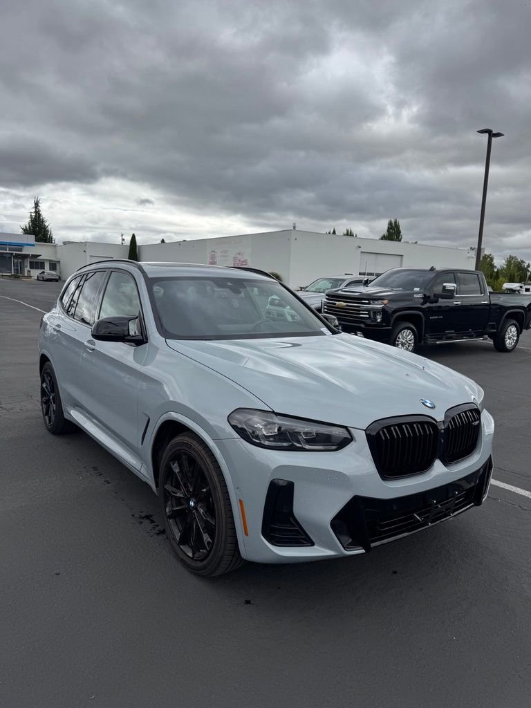Used 2024 Brooklyn Gray Metallic BMW M40i image 11