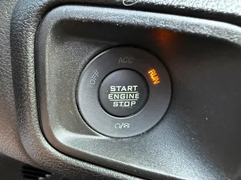 Used 2024 Anvil Clear Coat Jeep Sport S image 16