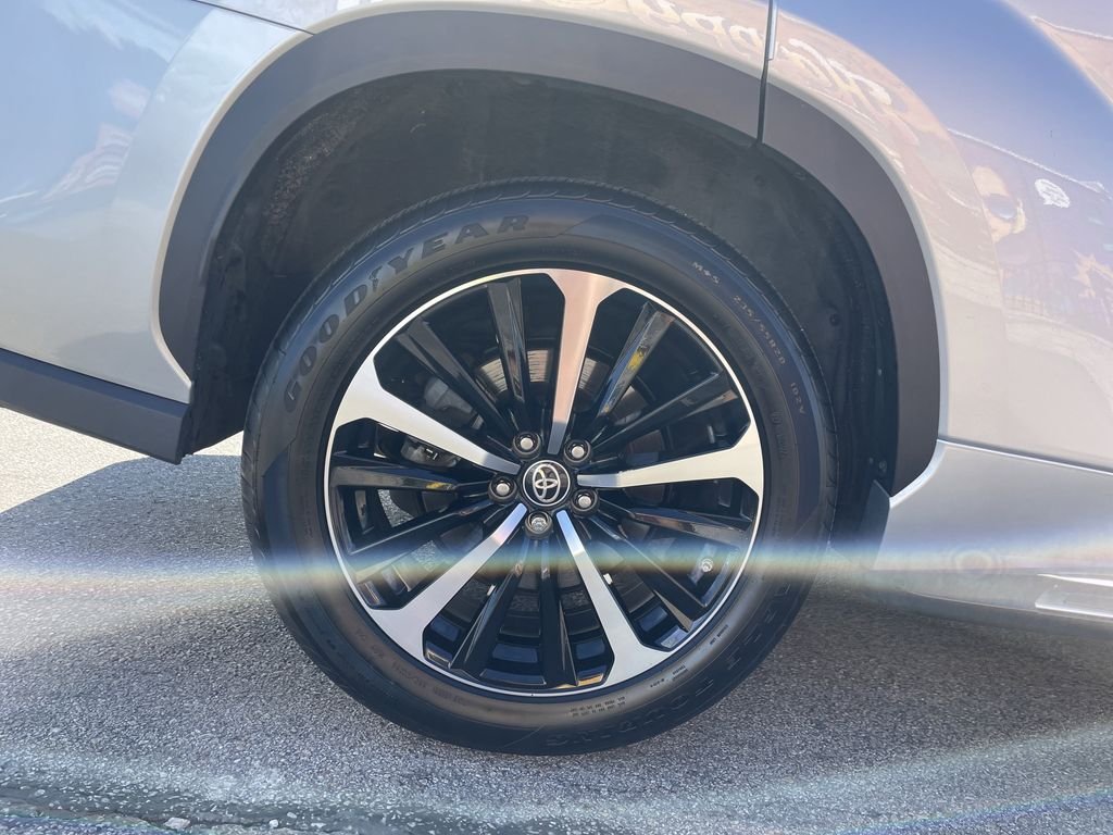 Used 2022 Silver Toyota XSE image 12