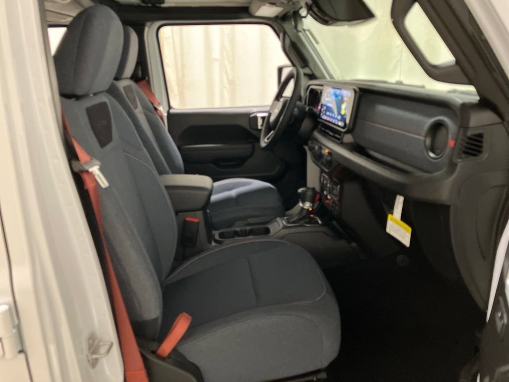 New 2026 Bright White Clearcoat Jeep  image 23
