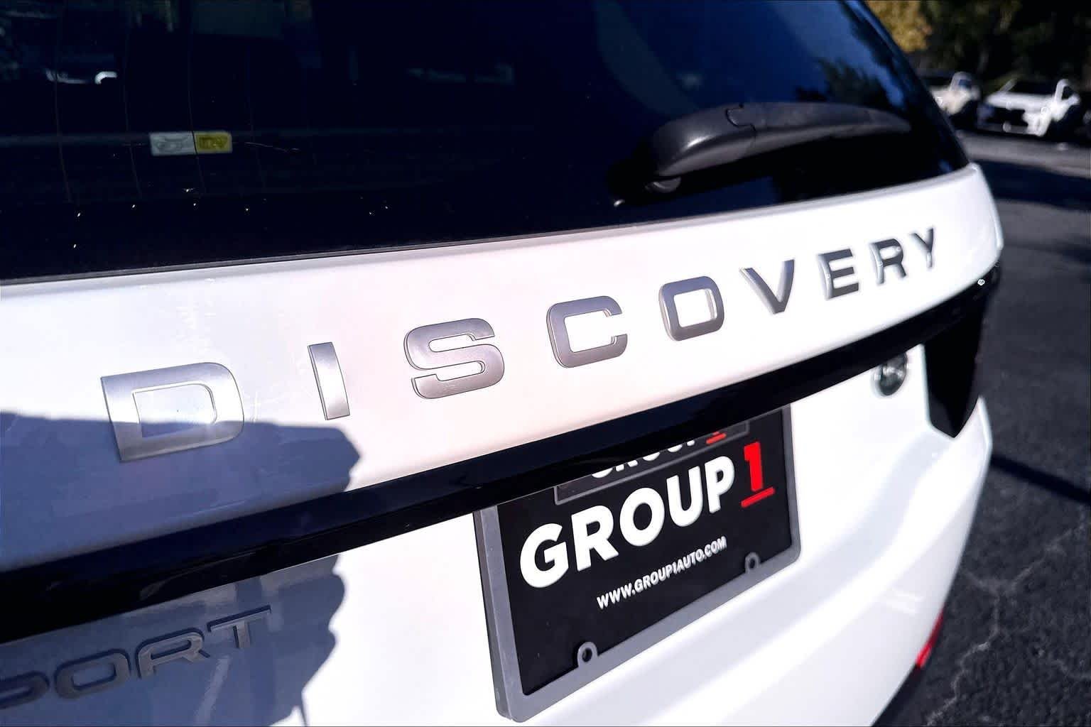 Used 2022 Fuji White Land Rover SE image 10