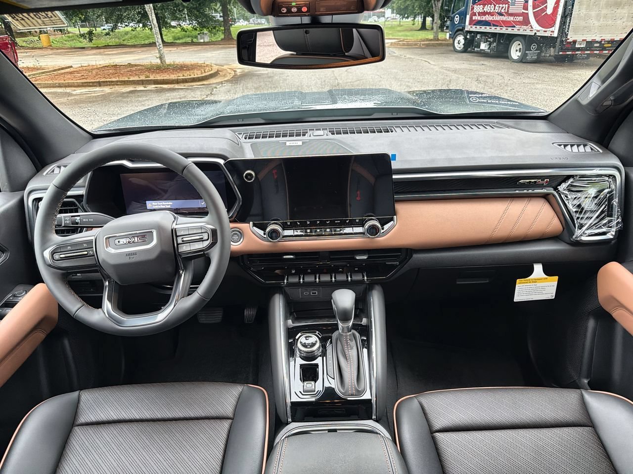 2026 GMC Canyon AT4 - Photo 17