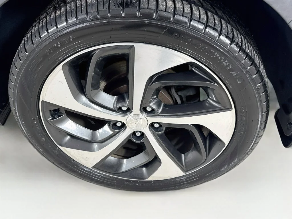 Used 2016 Coliseum Gray Hyundai Sport image 40