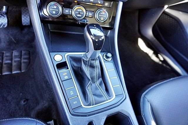 Used 2024 Black Volkswagen 1.5T SE image 27