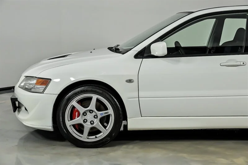 Used 2003 Weightless White Mitsubishi  image 6