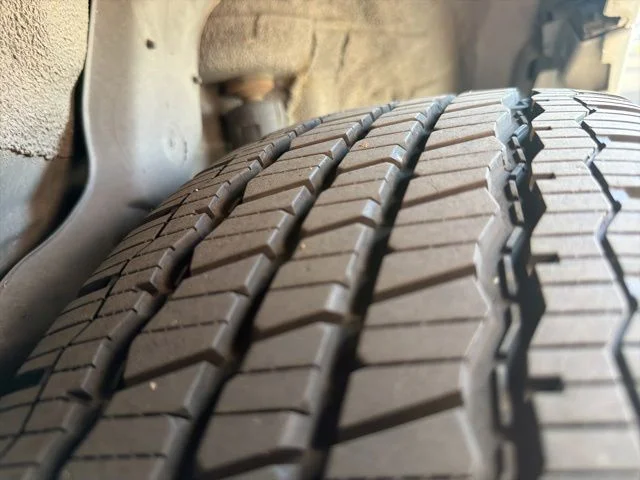 Used 2008 Gray Ford Hybrid image 12