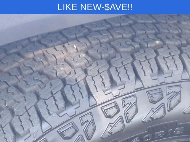 Used 2025 Silver Jeep Trailhawk 4xe image 11