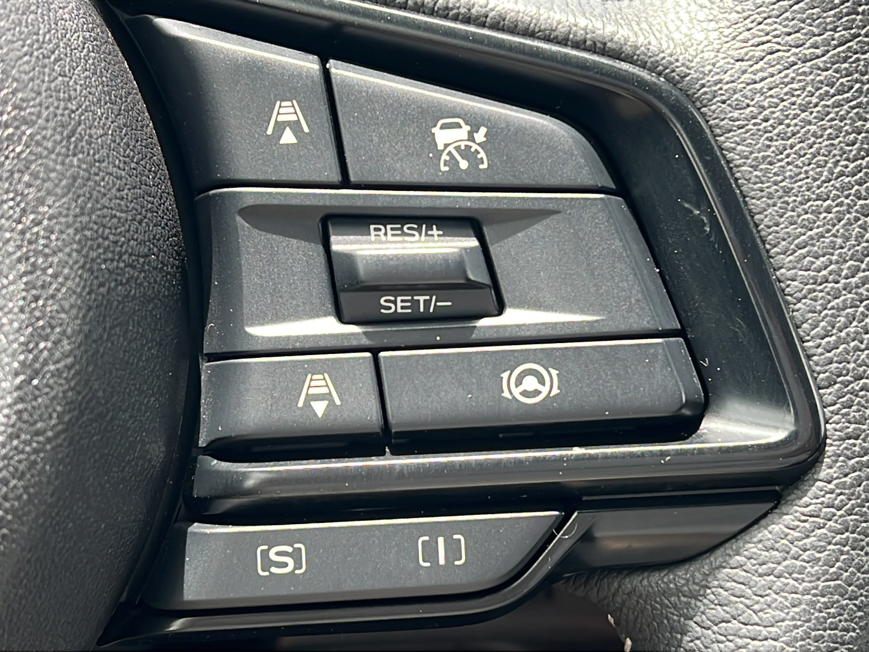 Used 2025 Magnetite Gray Metallic Subaru Premium image 21