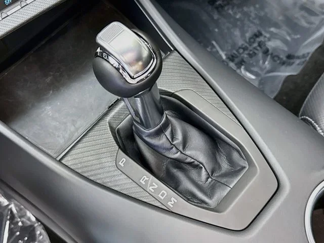 Certified Used 2025 Gray Metallic Ford GT Premium image 16