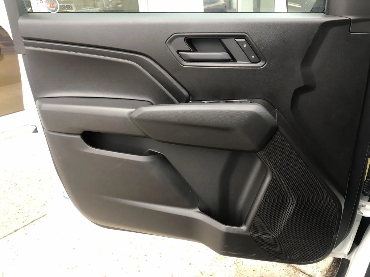 New 2026 White Chevrolet 4wd Crew Cab Trail image 17