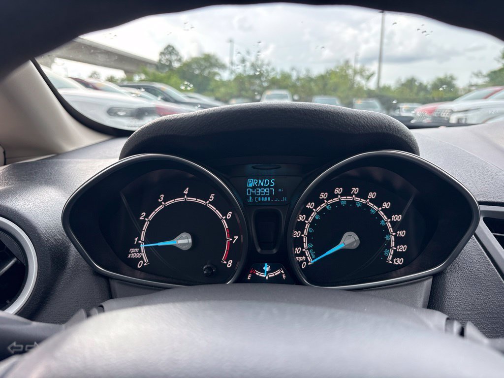 Used 2017 Gray Ford SE image 21