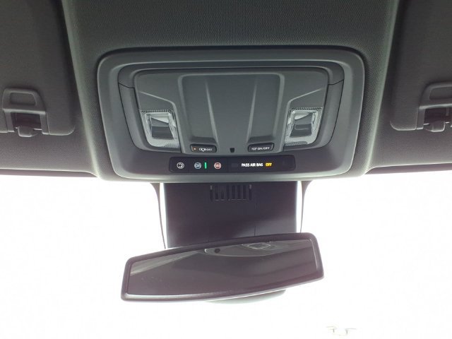 New 2026 Summit White Chevrolet Work Truck image 29