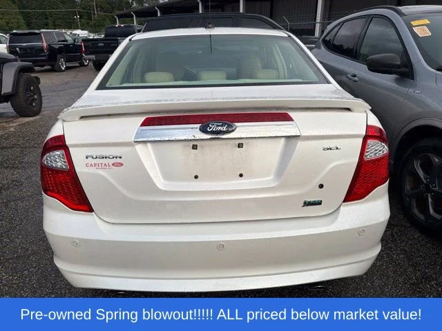Used 2010 White Ford SEL image 6
