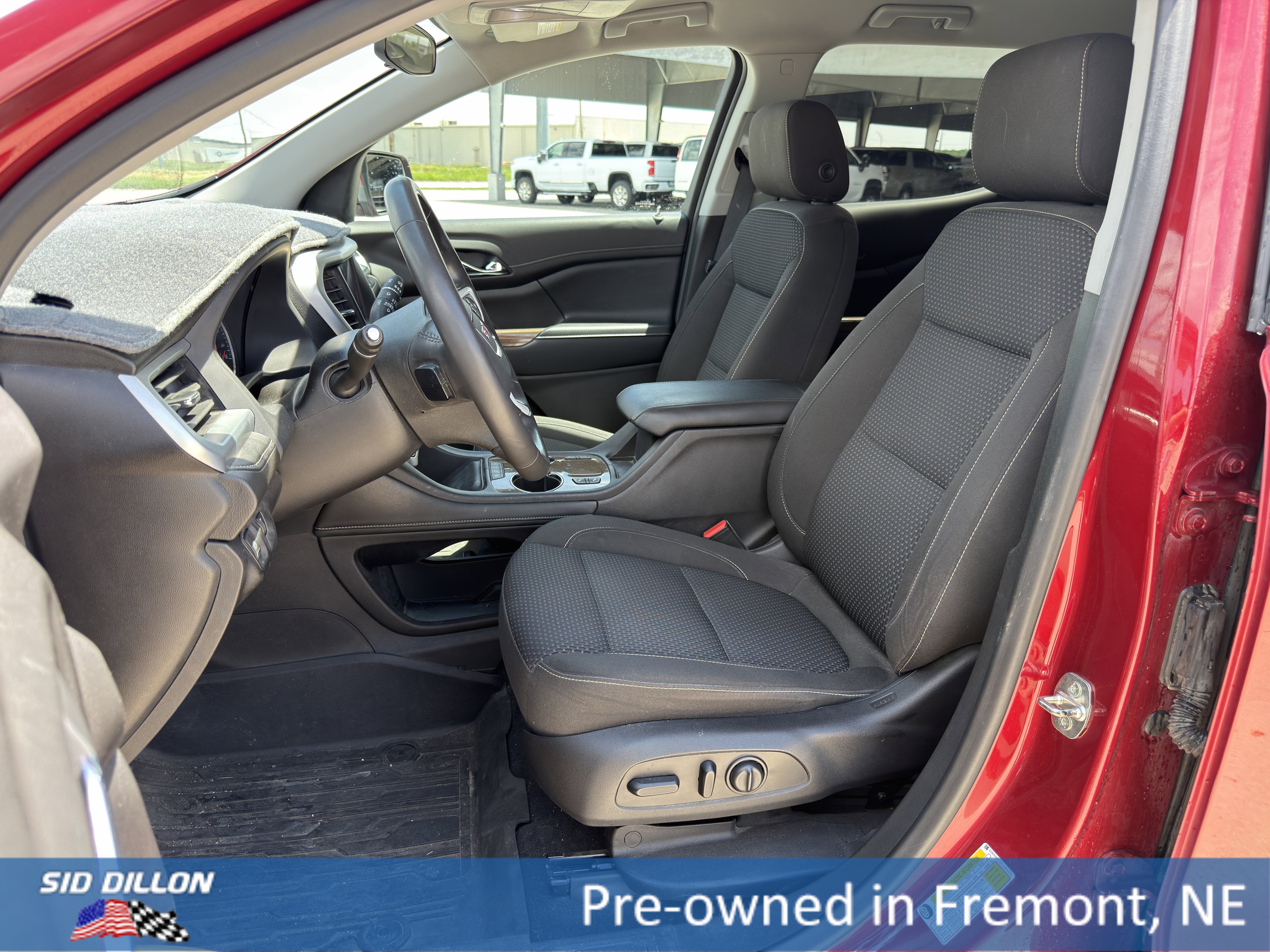 Used 2020 Red Quartz Tintcoat GMC SLE image 11