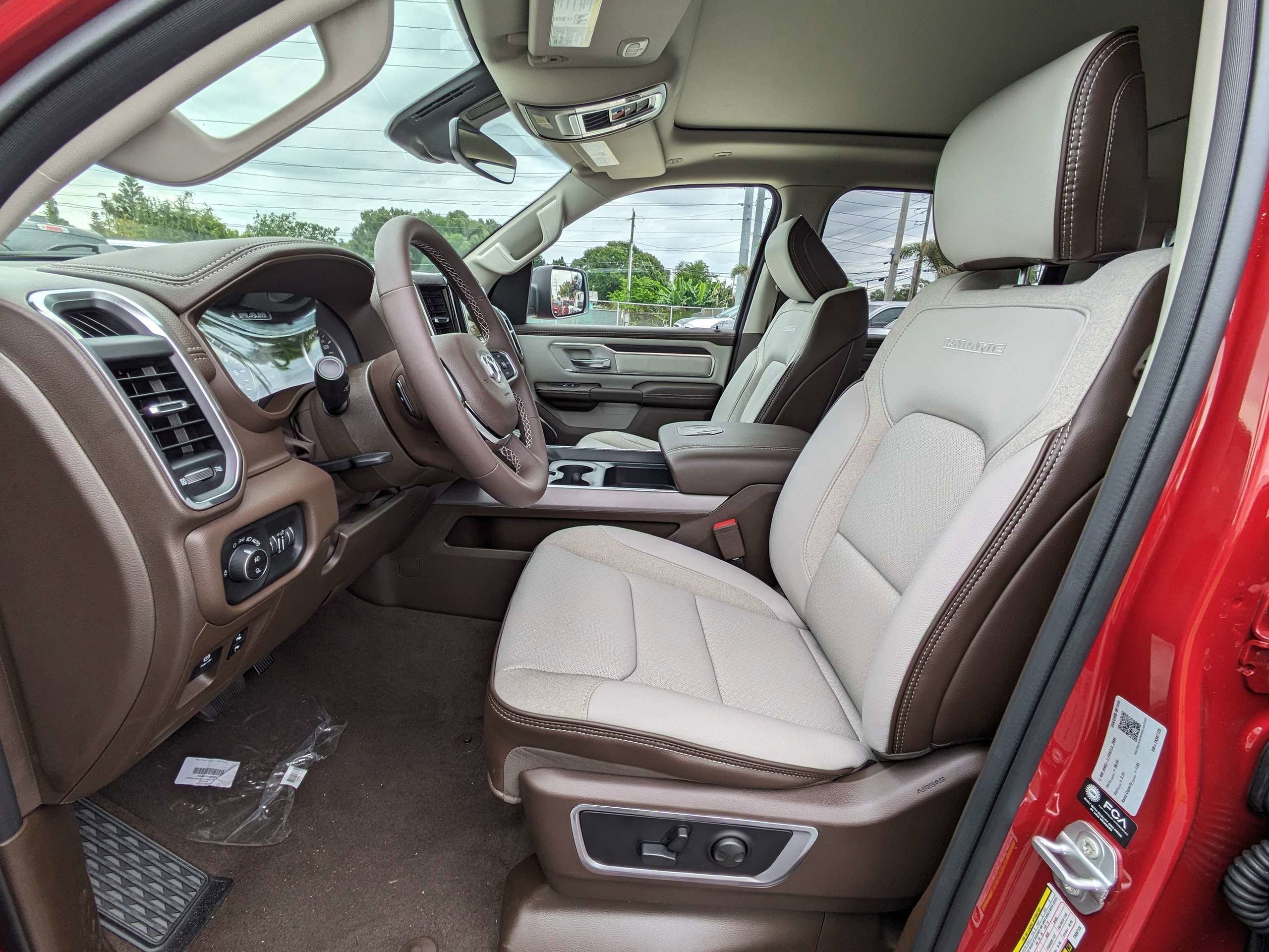 New 2026 Molten Red Pearl-Coat Exterior Paint RAM Laramie image 20