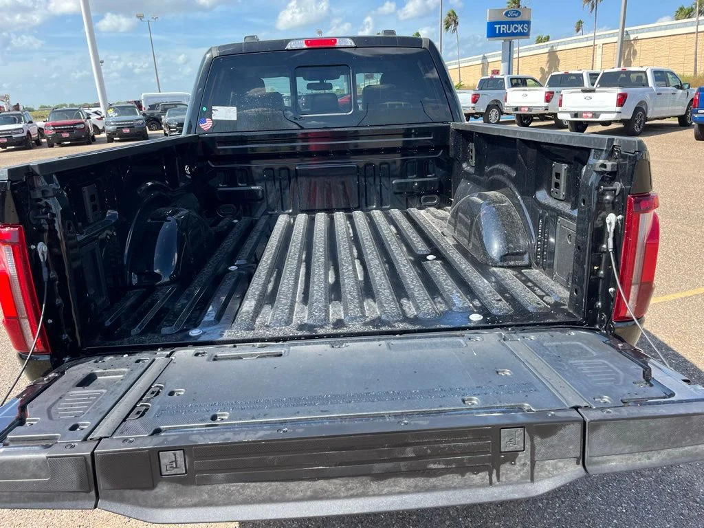 2025 Ford F-150 Lariat - Photo 26