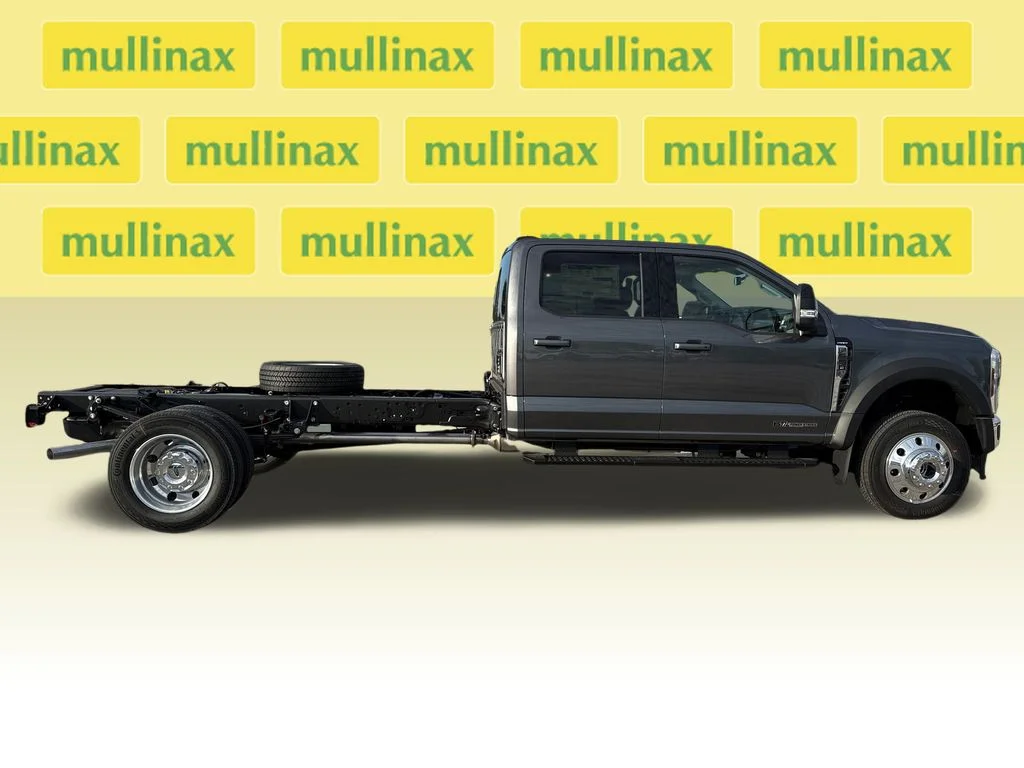 2026 Ford F-550 Super Duty Chassis Cab Lariat - Photo 15