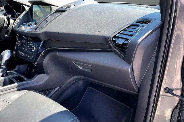 Used 2018 Magnetic Metallic Ford Titanium image 26