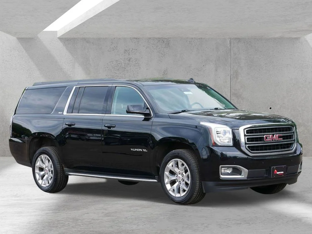 Used 2016 Black GMC SLT image 1
