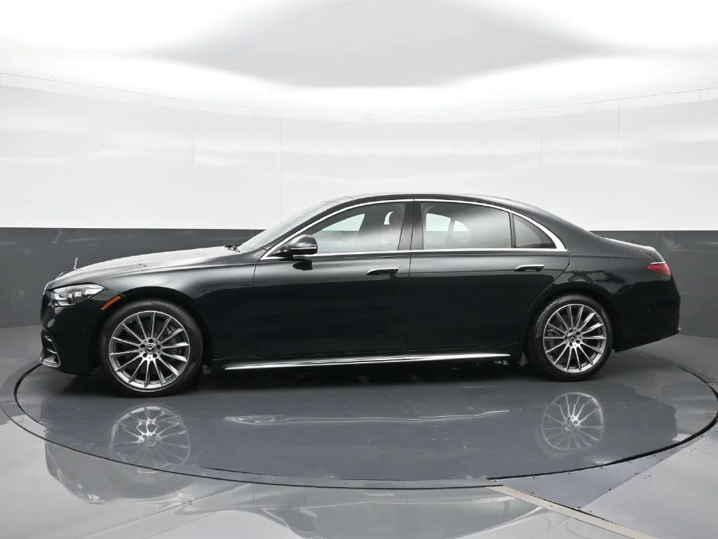 Used 2026 Black Mercedes-Benz S 580 image 5