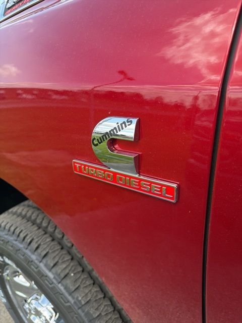 New 2026 Molten Red Pearl-Coat Exterior Paint RAM Tradesman image 12