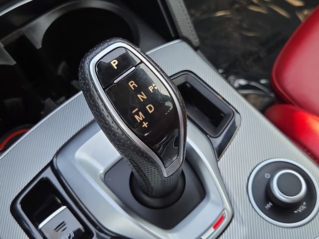 Used 2022 White Alfa Romeo Veloce image 32