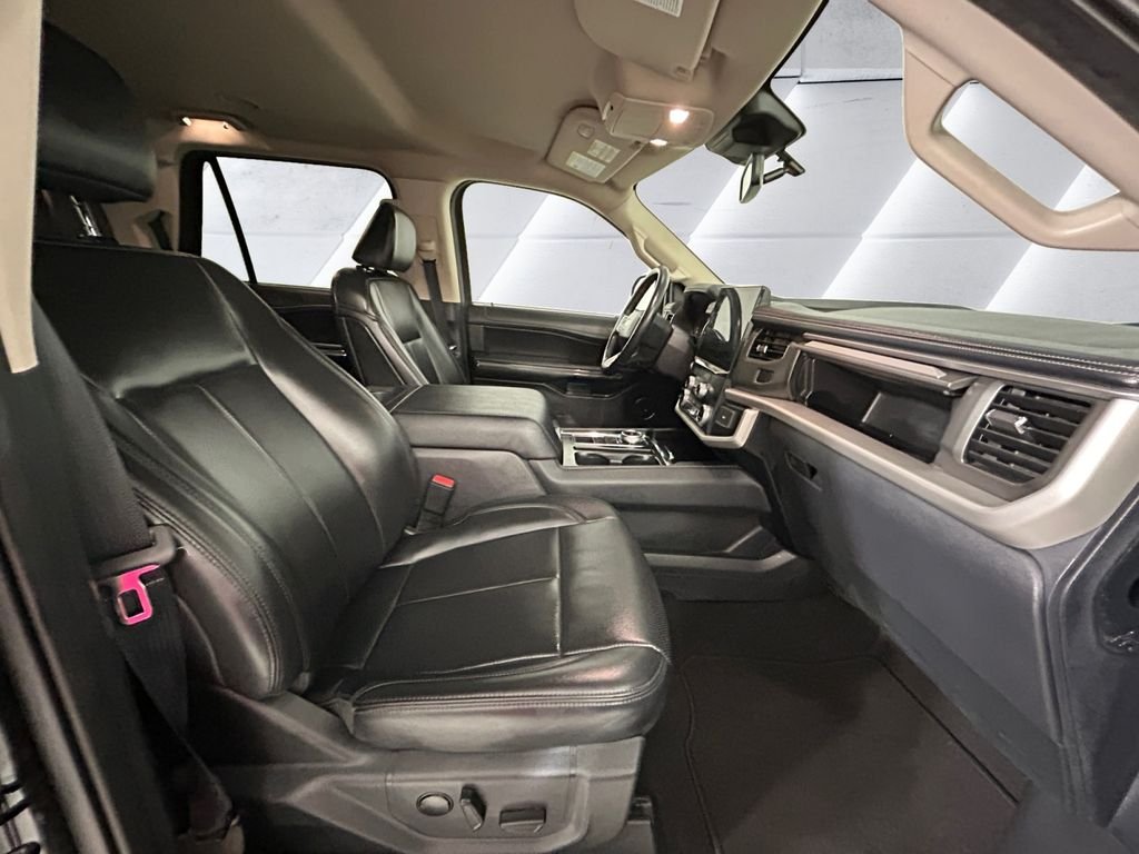 Used 2024 Black Ford XLT image 13