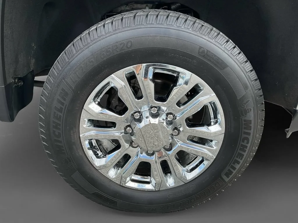 Used 2024 Sterling Gray Metallic Chevrolet LTZ image 14