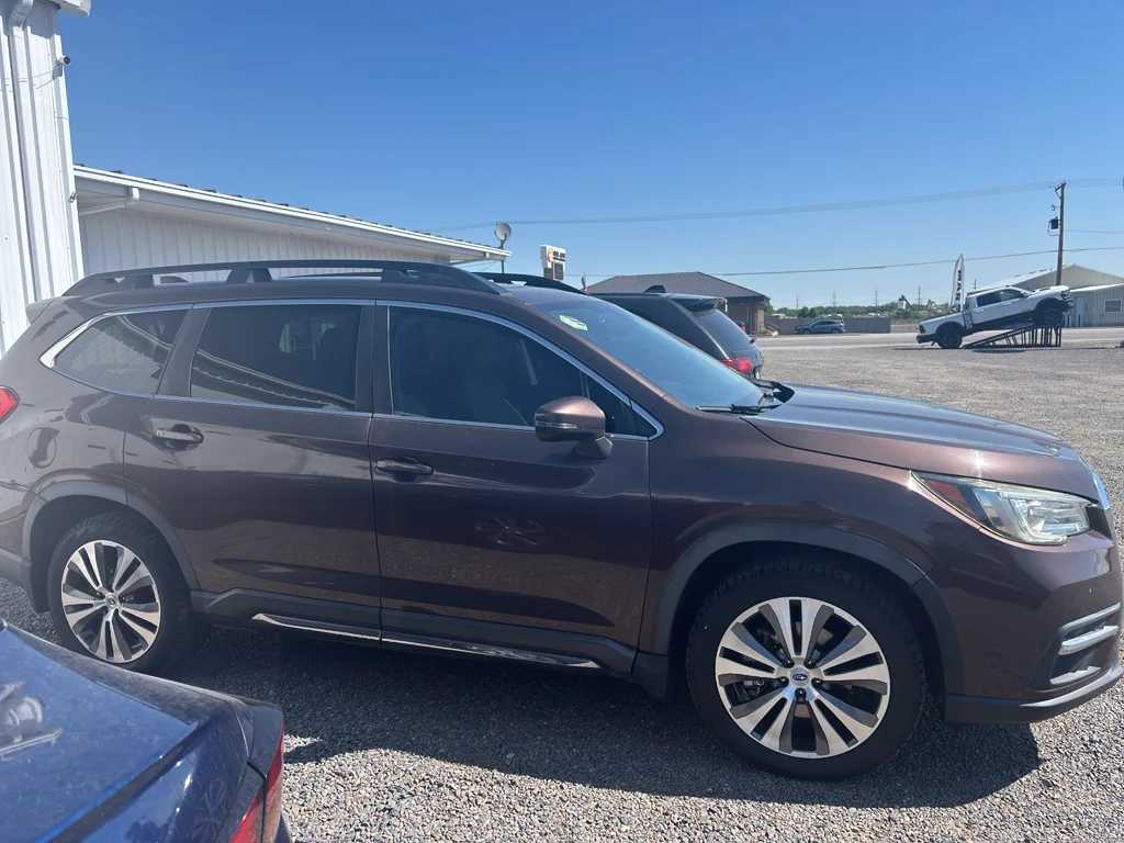 Used 2020 Cinnamon Brown Pearl Subaru Limited image 3