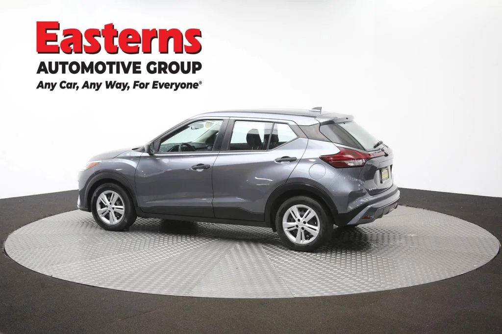 Used 2023 Gray Nissan S image 60