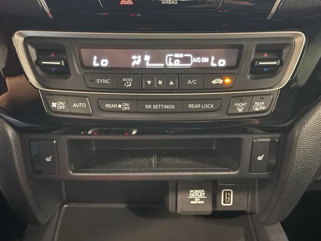 Used 2020 Black Honda Touring image 25