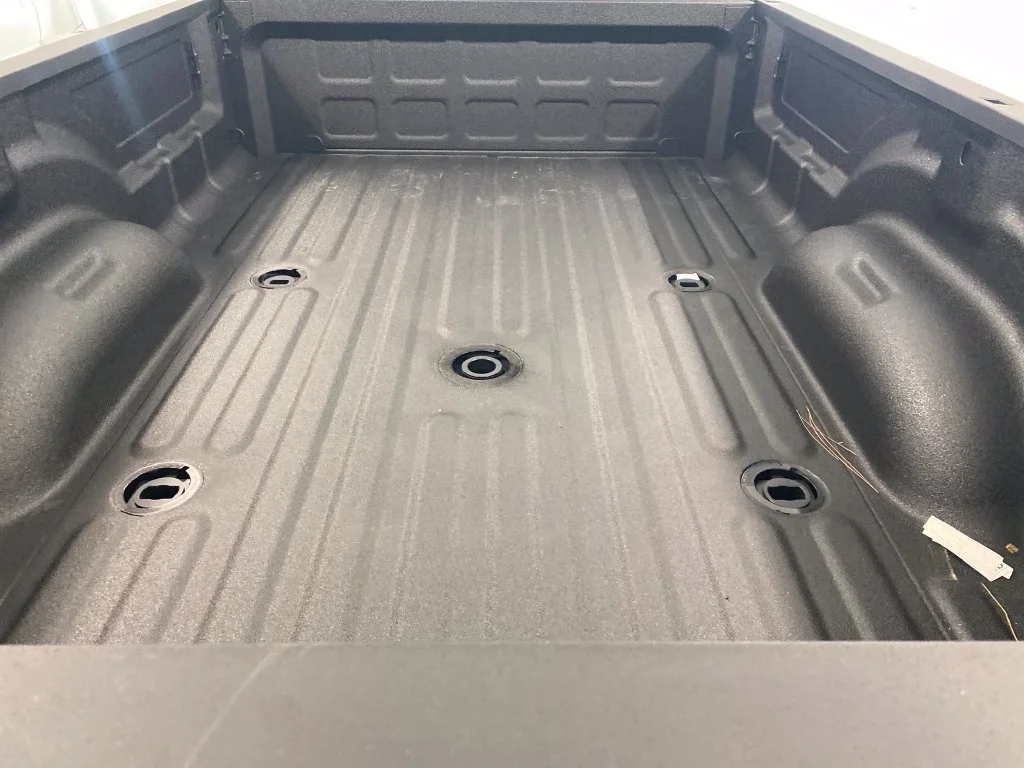 New 2027 Ceramic Gray Clear-Coat Exterior Paint RAM Laramie image 10