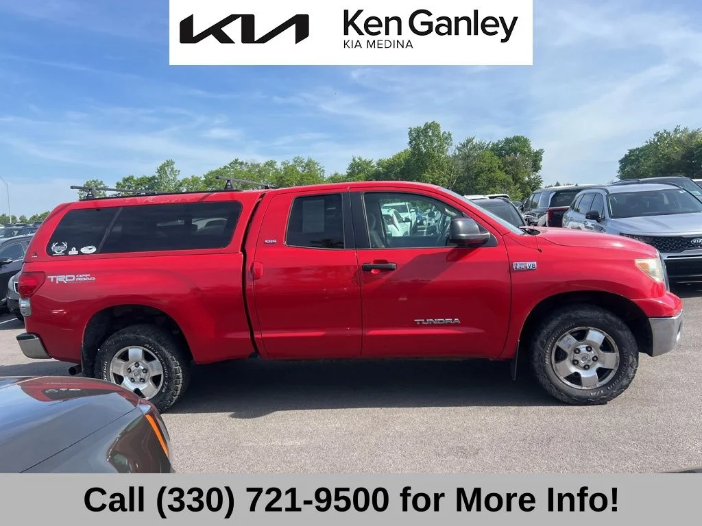 Used 2007 Red Toyota SR5 image 4