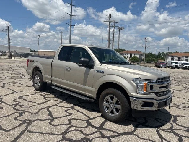 Used 2018 White Gold Ford XLT image 3