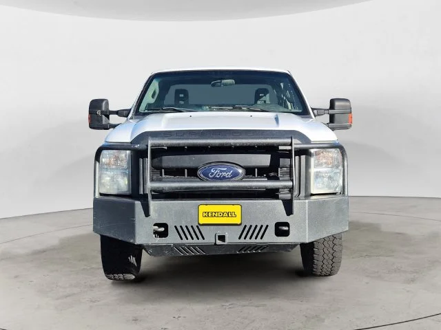 Used 2014 White Ford XL image 2