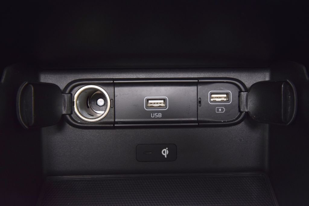Used 2022 Black Kia SX image 34