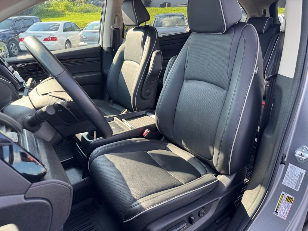2025 Honda Odyssey Elite - Photo 17