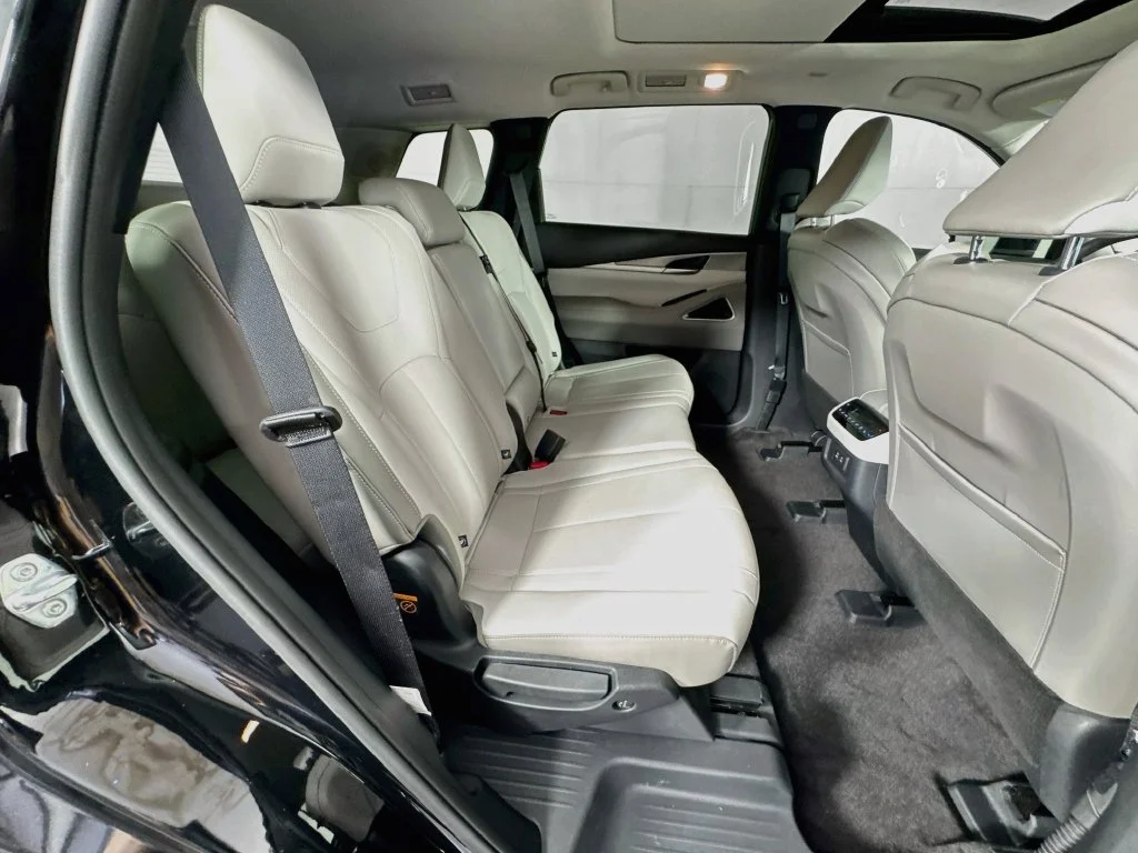 Certified Used 2027 Black INFINITI LUXE image 39