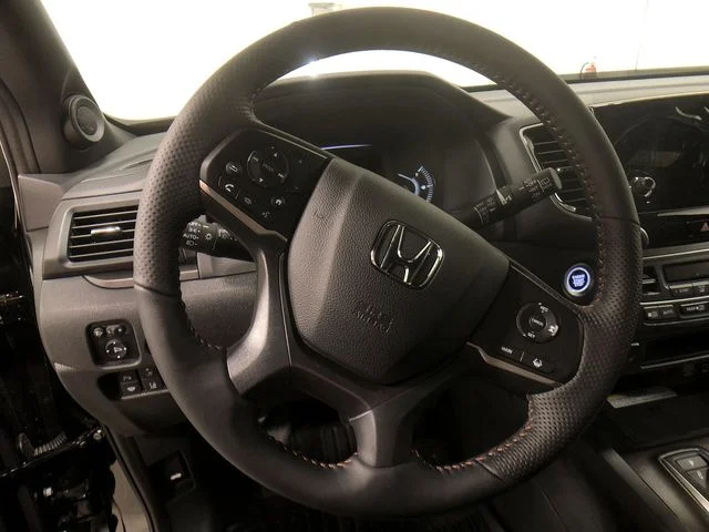 Certified Used 2023 Crystal Black Pearl Honda TrailSport image 18
