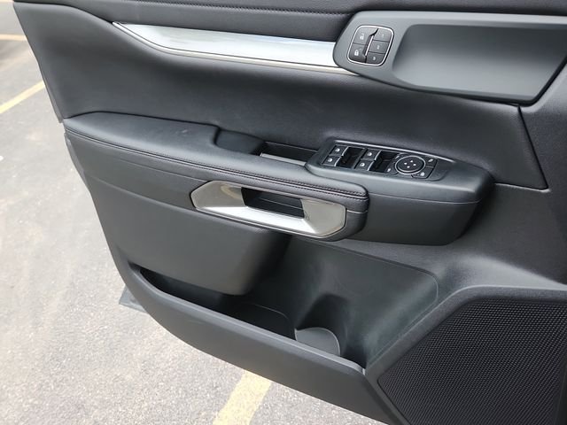 New 2025 Carbonized Gray Metallic Ford LARIAT® image 7