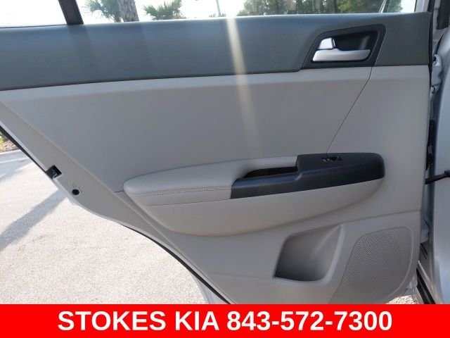 Used 2018 Silver Kia LX image 21