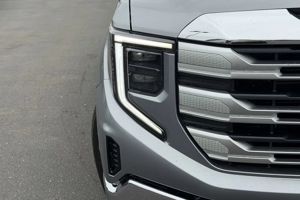 New 2026 Sterling Metallic GMC SLE image 4