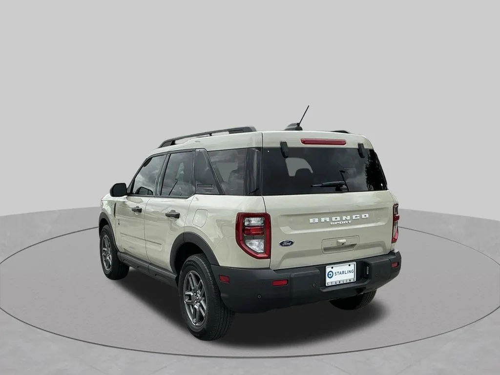 Used 2025 Beige Ford Big Bend image 9