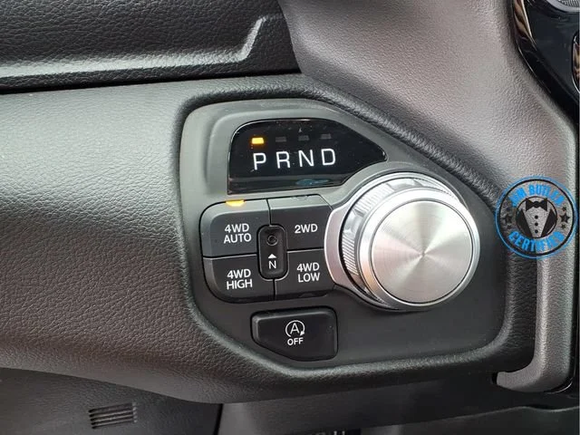 Used 2025  Ram Laramie image 9
